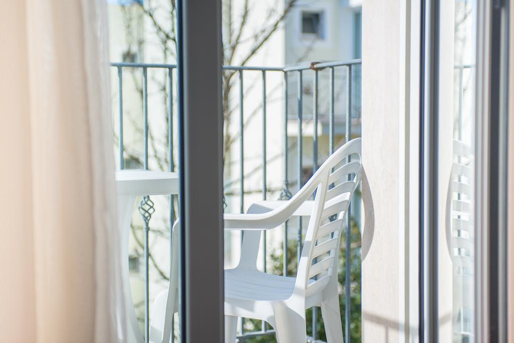 Hotel Falco Riccione Buitenkant foto